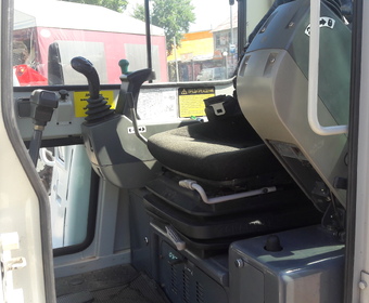 Кабина оператора экскаватора TAKEUCHI TB 135